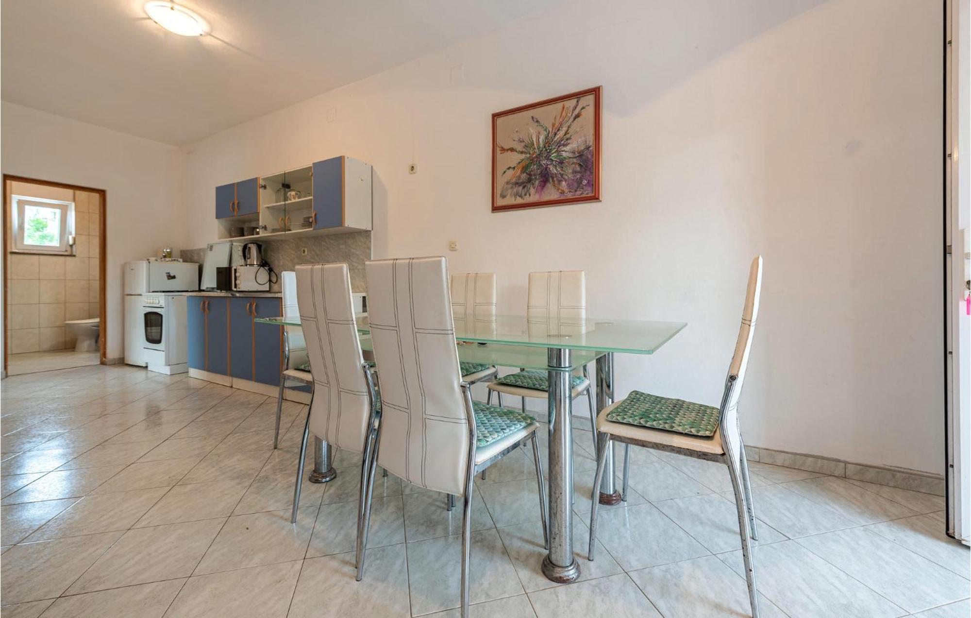 Lovely Apartment In Vir With Kitchen Exterior foto